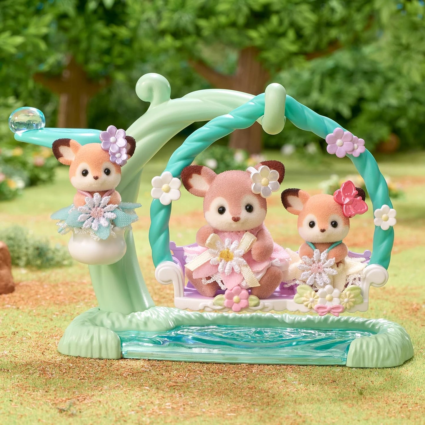 Calico Critters: Waterside Swing Set (Deer Siblings)(North American Release)
